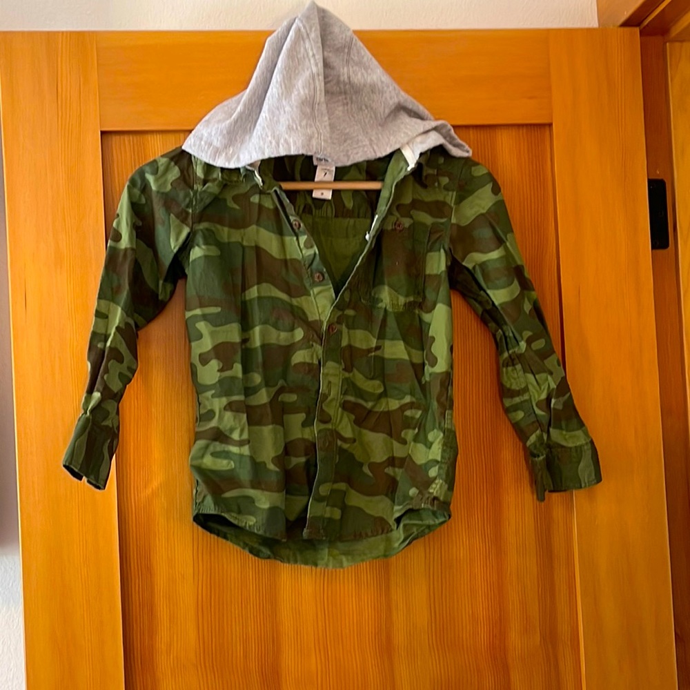Green camo hoodie